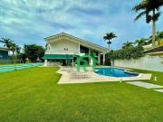 Casa com 6 dormitórios à venda, 510 m² por R$...