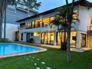 Casa com 6 dormitórios à venda, 550 m² por R$...