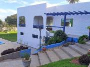 Casa com 6 dormitórios à venda, 560 m² por R$...