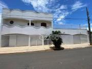 Casa com 6 dormitórios à venda, 564 m² por R$ 859.000...