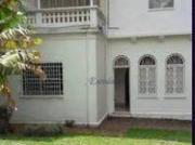 Casa com 6 dormitórios à venda, 600 m² por R$...