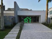 Casa com 6 dormitórios à venda, 630 m² por R$...