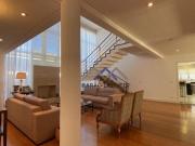 Casa com 6 dormitórios à venda, 634 m² por R$...