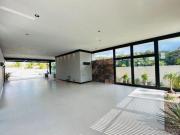 Casa com 6 dormitórios à venda, 650 m² por R$...