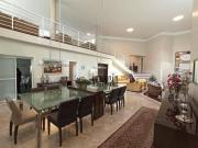 Casa com 6 dormitórios à venda, 700 m² por R$...