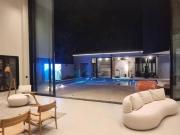 Casa com 6 dormitórios à venda, 782 m² por R$...