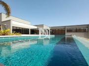 Casa com 6 dormitórios à venda, 890 m² por R$...