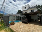 Casa com 6 dormitórios em Florianópolis