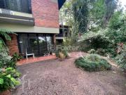Casa com 6 dormitórios em Porto Alegre