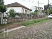 Casa com 6 dormitórios em Porto Alegre Casa com 6 dormitórios em Porto Alegre