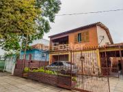 Casa com 6 dormitórios em Porto Alegre