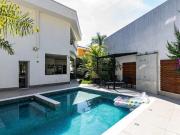 Casa com 6 dormitórios, sendo 6 suítes para venda Granja...