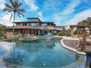 Casa com 6 dorms, Ponta das Toninhas, Ubatuba R$ 25 mi,...