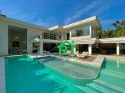 Casa com 6 quartos 6 suítes, 6 vagas, lazer à venda em...