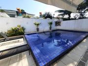 Casa com 6 quartos à venda em Jardim Acapulco SP