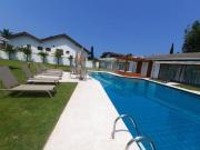 Casa com 6 quartos à venda em Jardim Acapulco SP