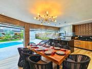 Casa com 6 quartos à venda em Riviera SP