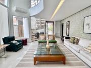 Casa com 6 quartos à venda em Riviera SP