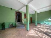 Casa com 6 Quartos e 3 banheiros à Venda, 212 m² por R$...