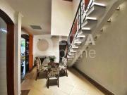 CASA COM 6 QUARTOS E 3 VAGAS DE GARAGEM À VENDA NA VILA...