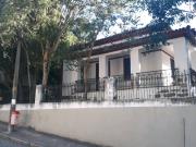 Casa com 6 Quartos e 4 banheiros à Venda, 440 m² por R$...