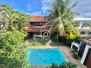 Casa com 6 Quartos e 7 banheiros à Venda, 450 m² por R$...