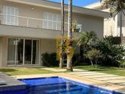 Casa com 740 m², 4 quartos sendo 4 suítes à venda no...