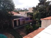 Casa com 7 dormitórios para alugar, 700 m² por R$...