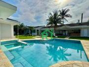 Casa com 7 dormitórios, 628 m² venda por R$...