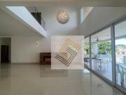 Casa com 7 dormitórios à venda, 1000 m² por R$...