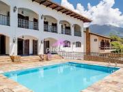 Casa com 7 dormitórios à venda, 1016 m² por R$...