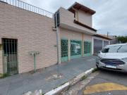 Casa com 7 dormitórios à venda, 301 m² por R$...