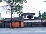 Casa com 7 dormitórios à venda, 331 m² por R$...