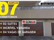 Casa com 7 dormitórios à venda, 348 m² por R$...