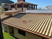 Casa com 7 dormitórios à venda, 380 m² por R$...