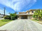 Casa com 7 dormitórios à venda, 475 m² por R$...