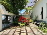 Casa com 7 dormitórios à venda, 498 m² por R$...