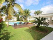 Casa com 7 dormitórios à venda, 519 m² por R$...