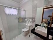 Casa com 7 dormitórios à venda, 600 m² por R$...