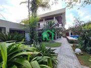 Casa com 7 dormitórios à venda, 690 m² por R$...