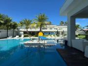 Casa com 8 dormitórios à venda, 1100 m² por R$...