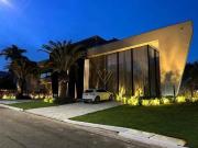 Casa com 8 dormitórios à venda, 1814 m² por R$...