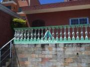 Casa com 8 dormitórios à venda, 233 m² por R$...