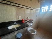 Casa com 8 dormitórios à venda, 243 m² por R$ 480.000,00...