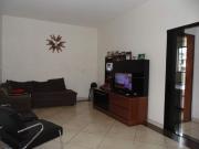 Casa com 8 Quartos e 7 banheiros à Venda, 400 m² por R$...