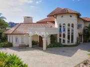 Casa com 900 m², 4 quartos sendo 2 suítes à venda no...