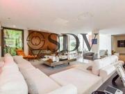 Casa com 913m² área construída 4 suítes e 6 vagas Jardim...