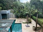 Casa com 7 dormitórios, 594 m² venda por R$...