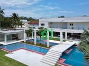 Casa com 9 dormitórios à venda, 1500 m² por R$...