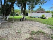 Casa com amplo terreno a venda em Pontal do Sul